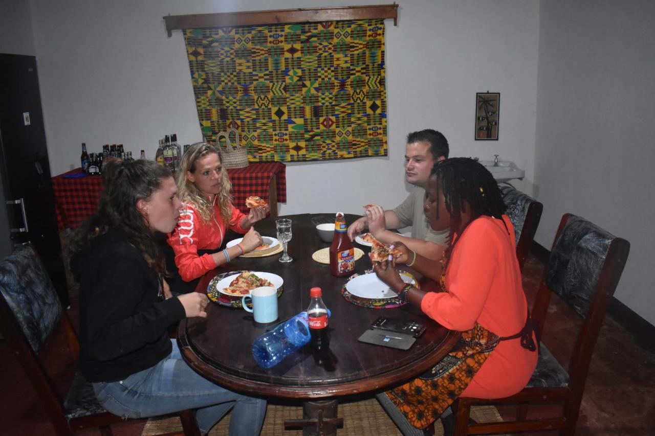 Emmy'S Backpackers Hostel Iringa Exteriör bild