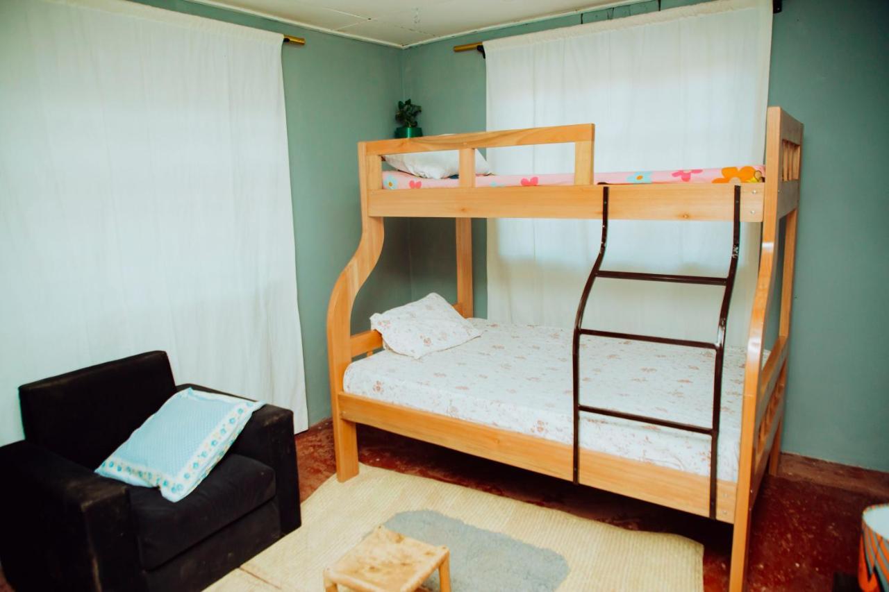 Emmy'S Backpackers Hostel Iringa Exteriör bild